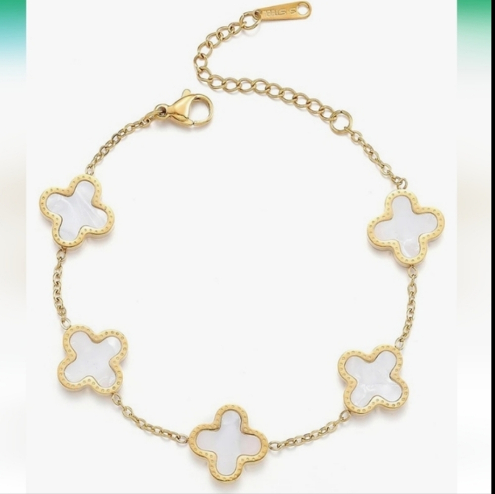 White Alhambra Clover 18K Gold Plated Titanium Steel Bracelet